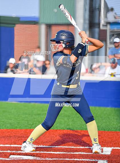 Thumbnail 2 in Georgetown vs Lake Creek (UIL 5A Reg III Final) photogallery.