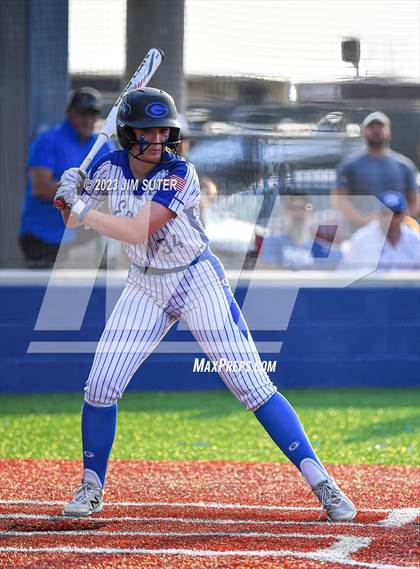 Thumbnail 1 in Georgetown vs Lake Creek (UIL 5A Reg III Final) photogallery.