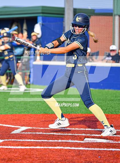 Thumbnail 1 in Georgetown vs Lake Creek (UIL 5A Reg III Final) photogallery.