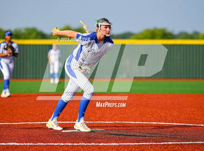 Thumbnail 1 in Georgetown vs Lake Creek (UIL 5A Reg III Final) photogallery.