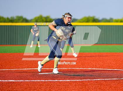 Thumbnail 2 in Georgetown vs Lake Creek (UIL 5A Reg III Final) photogallery.
