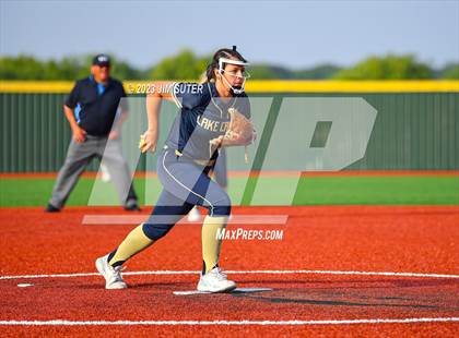 Thumbnail 3 in Georgetown vs Lake Creek (UIL 5A Reg III Final) photogallery.