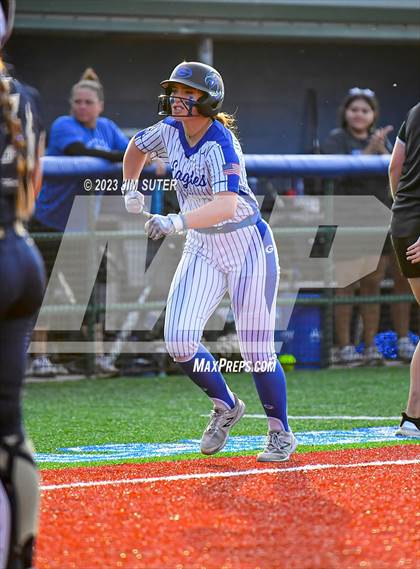 Thumbnail 3 in Georgetown vs Lake Creek (UIL 5A Reg III Final) photogallery.