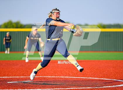 Thumbnail 1 in Georgetown vs Lake Creek (UIL 5A Reg III Final) photogallery.