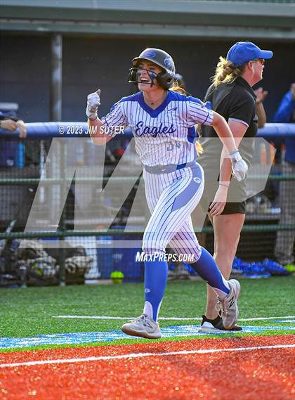 Thumbnail 2 in Georgetown vs Lake Creek (UIL 5A Reg III Final) photogallery.