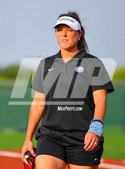Thumbnail 3 in Georgetown vs Lake Creek (UIL 5A Reg III Final) photogallery.