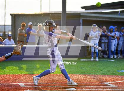 Thumbnail 3 in Georgetown vs Lake Creek (UIL 5A Reg III Final) photogallery.