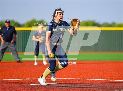 Thumbnail 2 in Georgetown vs Lake Creek (UIL 5A Reg III Final) photogallery.