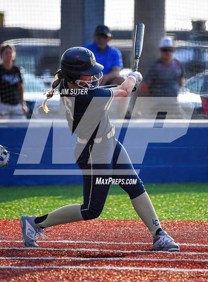 Thumbnail 1 in Georgetown vs Lake Creek (UIL 5A Reg III Final) photogallery.