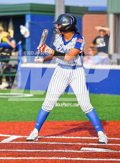 Thumbnail 3 in Georgetown vs Lake Creek (UIL 5A Reg III Final) photogallery.