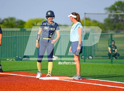 Thumbnail 3 in Georgetown vs Lake Creek (UIL 5A Reg III Final) photogallery.