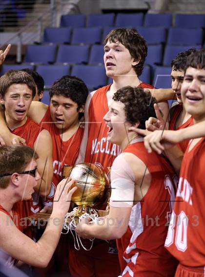 Thumbnail 1 in McClave vs. Shining Mountain (CHSAA 1A State Championship) photogallery.