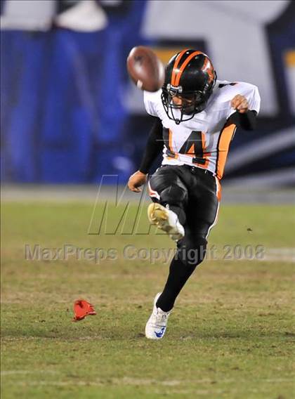 Thumbnail 1 in Escondido vs. La Costa Canyon (CIF SDS D1 Final) photogallery.