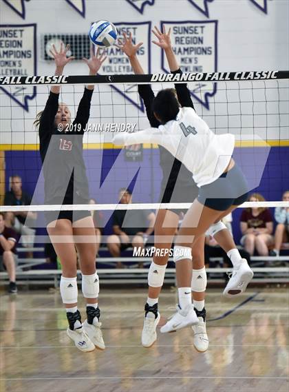 Thumbnail 2 in Sierra Canyon vs. Assumption (Durango Fall Classic) photogallery.