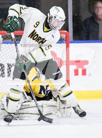 Thumbnail 2 in Williamsville North vs. Niagara Falls (Section 6 Division I Semifinal) photogallery.