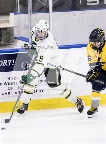 Thumbnail 3 in Williamsville North vs. Niagara Falls (Section 6 Division I Semifinal) photogallery.