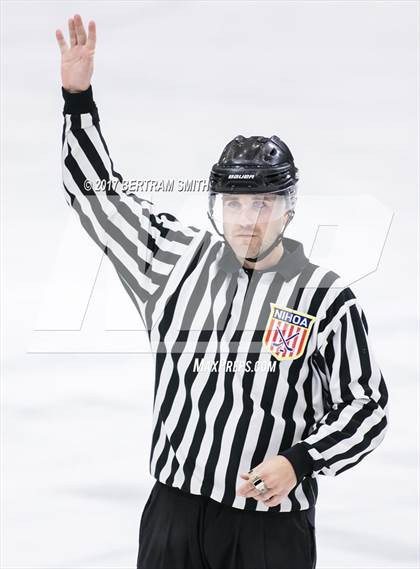 Thumbnail 3 in Williamsville North vs. Niagara Falls (Section 6 Division I Semifinal) photogallery.