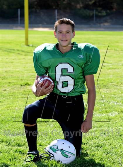 Thumbnail 2 in Tehachapi Freshman Football Team and Individual Portraits photogallery.
