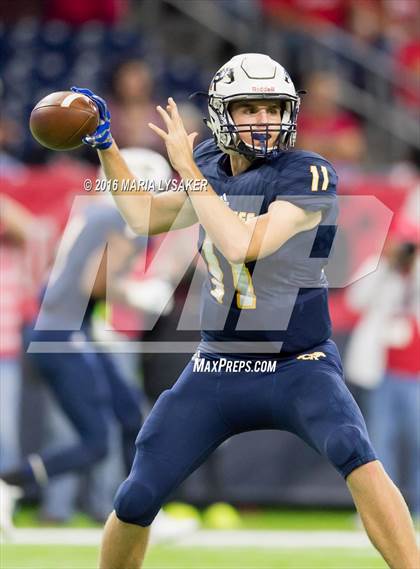 Thumbnail 2 in Cypress Ranch vs Katy (UIL 6A Area Playoff) photogallery.