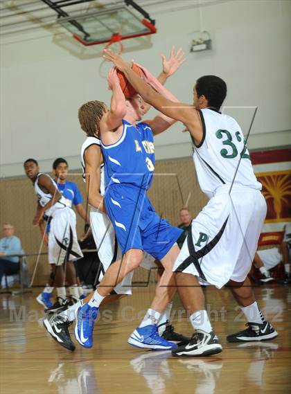 Thumbnail 1 in El Toro vs. Perris (MaxPreps Holiday Classic) photogallery.