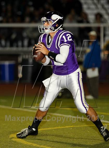 Thumbnail 2 in Valencia vs. Palos Verdes (CIF SS Playoffs) photogallery.