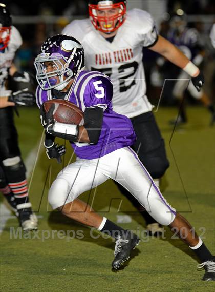 Thumbnail 2 in Valencia vs. Palos Verdes (CIF SS Playoffs) photogallery.