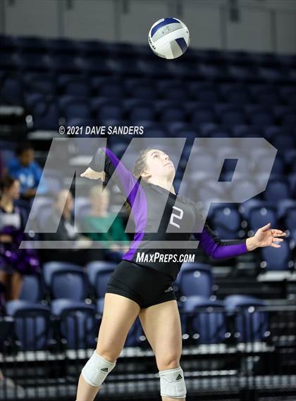 Thumbnail 1 in Fulshear vs. College Station (UIL 5A Regional Playoff) photogallery.