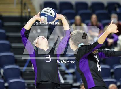Thumbnail 2 in Fulshear vs. College Station (UIL 5A Regional Playoff) photogallery.