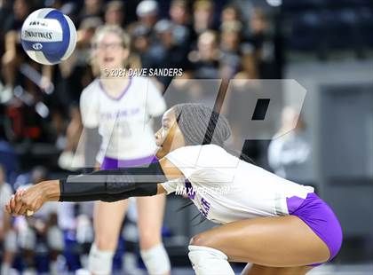 Thumbnail 2 in Fulshear vs. College Station (UIL 5A Regional Playoff) photogallery.
