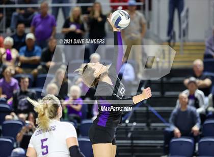 Thumbnail 2 in Fulshear vs. College Station (UIL 5A Regional Playoff) photogallery.