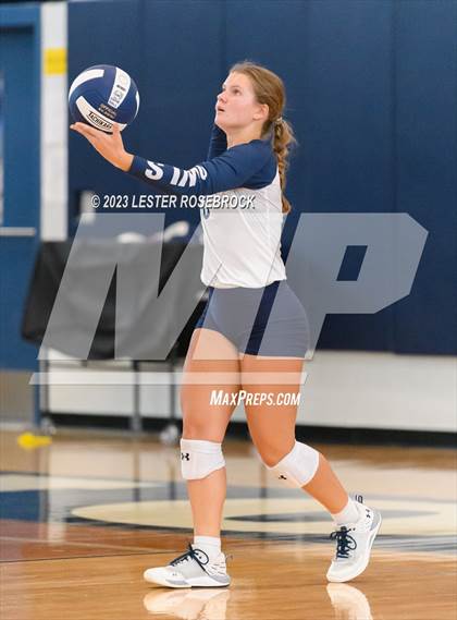 Thumbnail 2 in Hondo vs Jourdanton (Hondo Volleyball Tournament) photogallery.