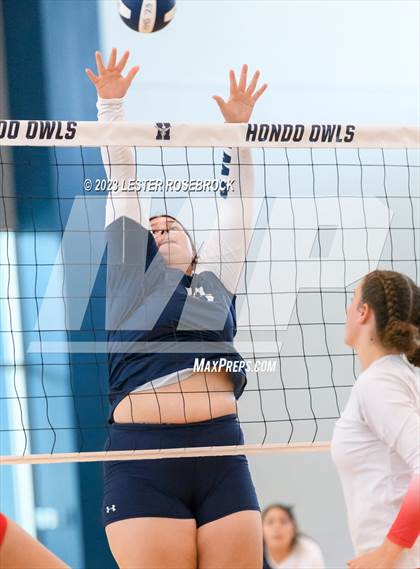 Thumbnail 1 in Hondo vs Jourdanton (Hondo Volleyball Tournament) photogallery.