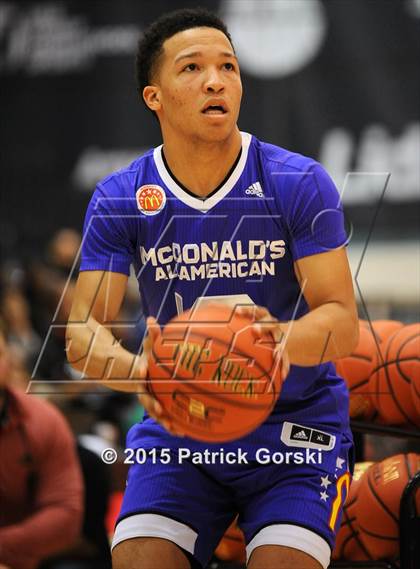 Thumbnail 1 in 2015 McDonald's All American Games Jam Fest (Boys) photogallery.