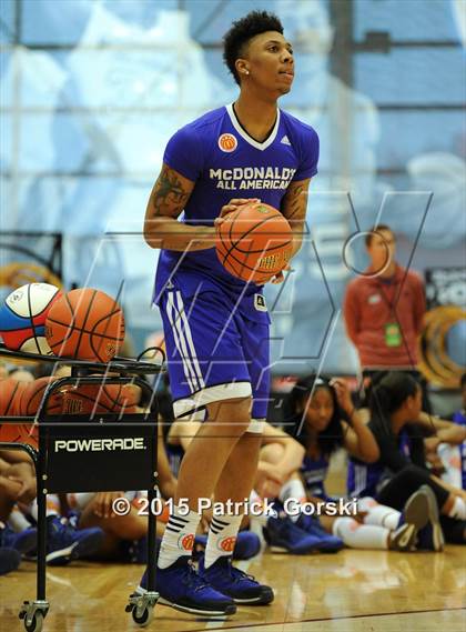 Thumbnail 2 in 2015 McDonald's All American Games Jam Fest (Boys) photogallery.