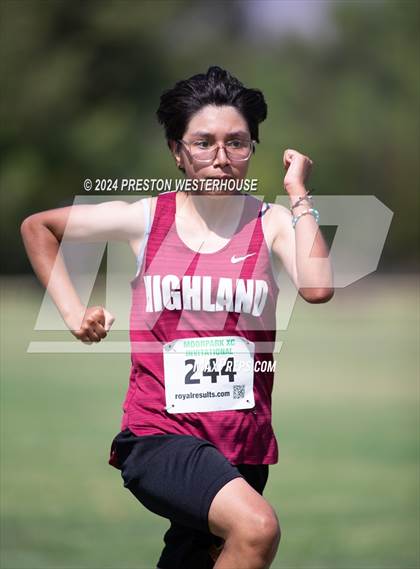 Thumbnail 2 in Moorpark Invitational (Softmore) photogallery.