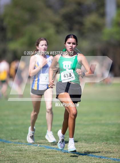 Thumbnail 1 in Moorpark Invitational (Softmore) photogallery.