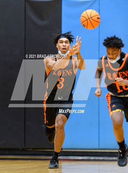 Thumbnail 2 in Langtree Charter vs Rocky River (North Iredell Holiday Classic) photogallery.