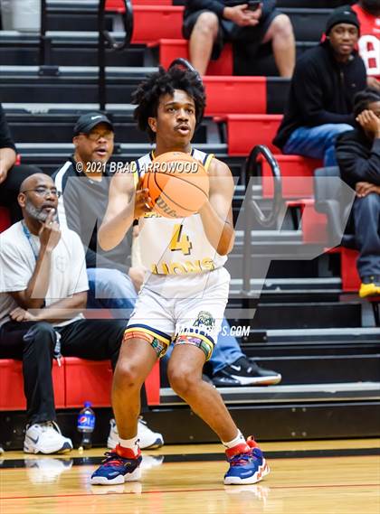Thumbnail 3 in Langtree Charter vs Rocky River (North Iredell Holiday Classic) photogallery.