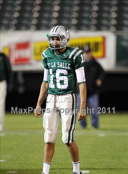 Thumbnail 2 in De La Salle vs. San Ramon Valley (CIF NCS D1 Final) photogallery.