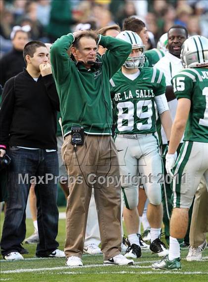 Thumbnail 1 in De La Salle vs. San Ramon Valley (CIF NCS D1 Final) photogallery.