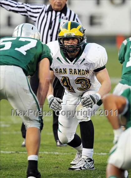 Thumbnail 2 in De La Salle vs. San Ramon Valley (CIF NCS D1 Final) photogallery.