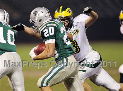 Thumbnail 2 in De La Salle vs. San Ramon Valley (CIF NCS D1 Final) photogallery.