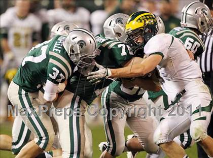 Thumbnail 2 in De La Salle vs. San Ramon Valley (CIF NCS D1 Final) photogallery.