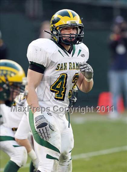 Thumbnail 2 in De La Salle vs. San Ramon Valley (CIF NCS D1 Final) photogallery.