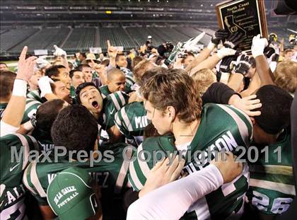 Thumbnail 1 in De La Salle vs. San Ramon Valley (CIF NCS D1 Final) photogallery.