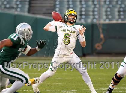Thumbnail 1 in De La Salle vs. San Ramon Valley (CIF NCS D1 Final) photogallery.
