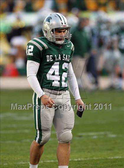 Thumbnail 2 in De La Salle vs. San Ramon Valley (CIF NCS D1 Final) photogallery.