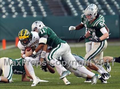 Thumbnail 2 in De La Salle vs. San Ramon Valley (CIF NCS D1 Final) photogallery.