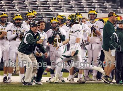 Thumbnail 3 in De La Salle vs. San Ramon Valley (CIF NCS D1 Final) photogallery.