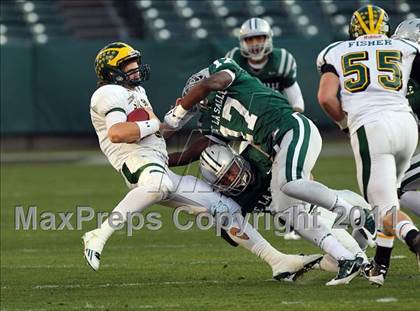 Thumbnail 2 in De La Salle vs. San Ramon Valley (CIF NCS D1 Final) photogallery.